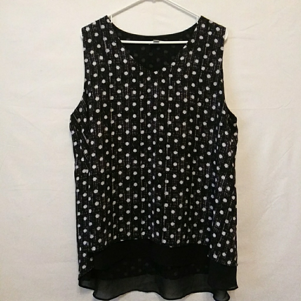 EST 1946 Sleeveless Polka Dot Blouse